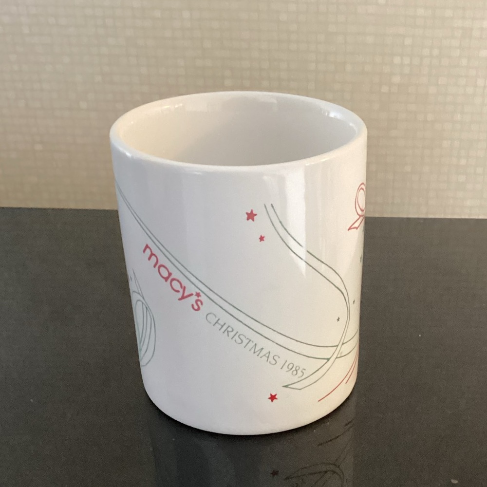 New Macy’s Christmas 1985 Coffee Mug White Vintage